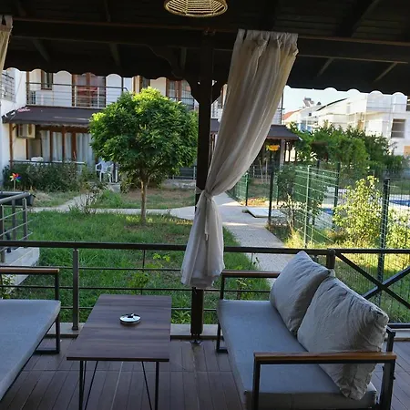 빌라 Alp's Triplex Lagoon Havuz Olanagi Sunan